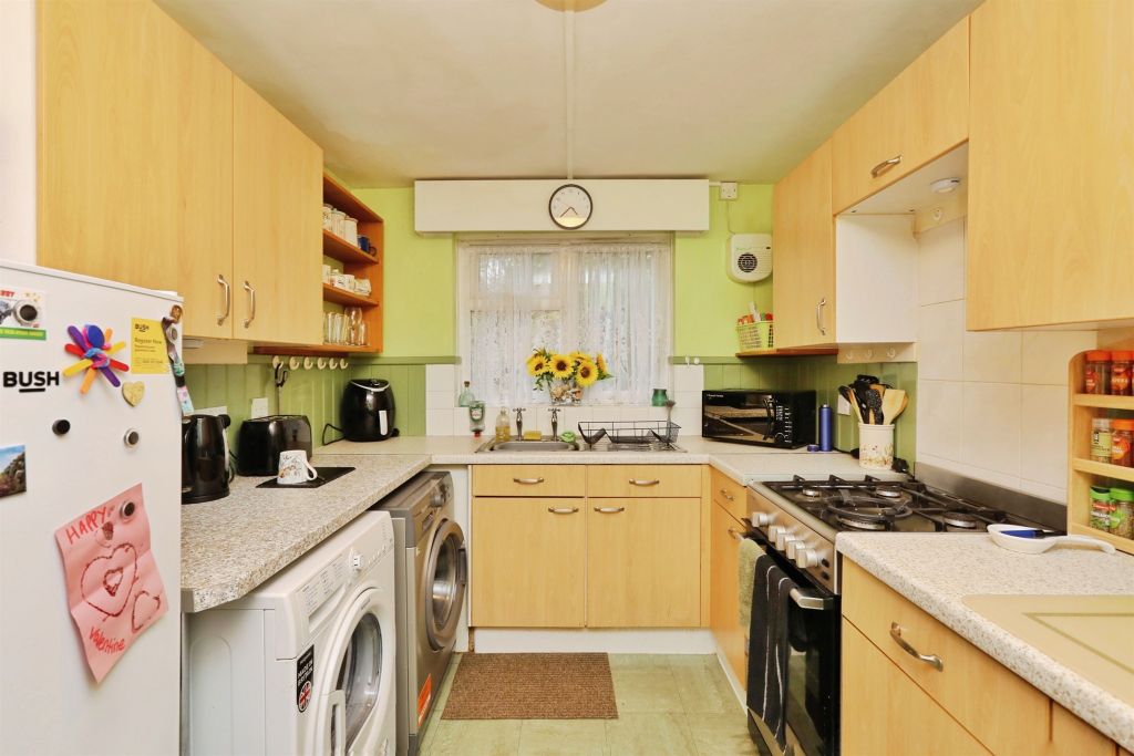 Property photo 2 of 13