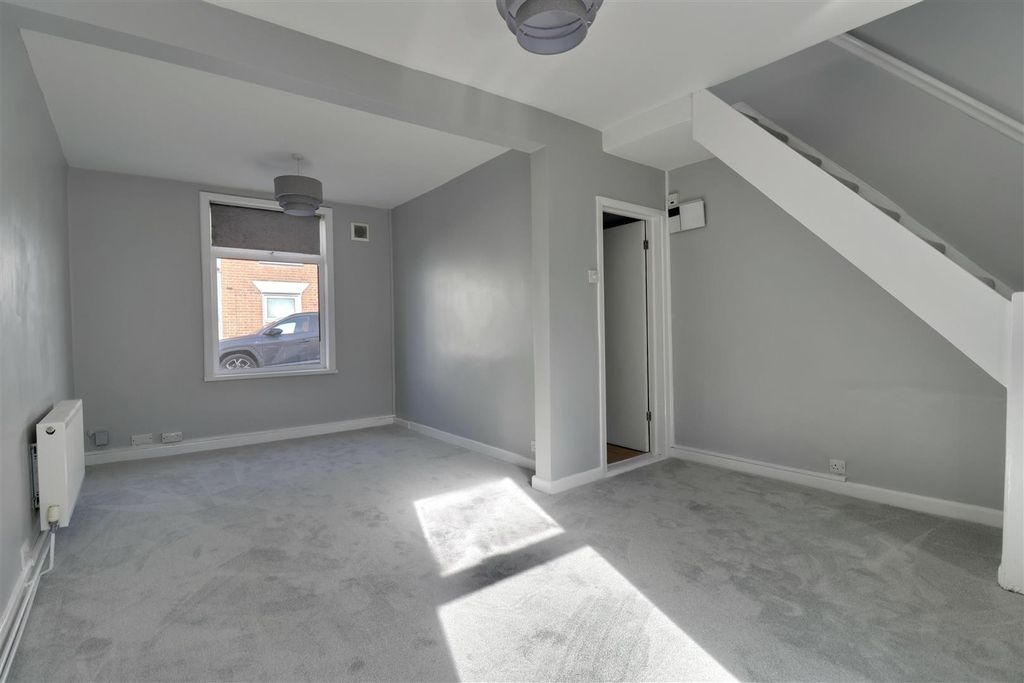 Property photo 2 of 22 95F614BA-835A-4A24-B99D-2090C82D6A3A_1_201_A.Jpeg