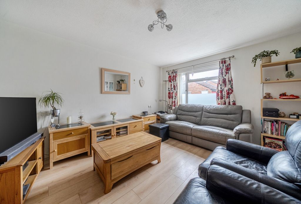 Property photo 2 of 18 Picture 2