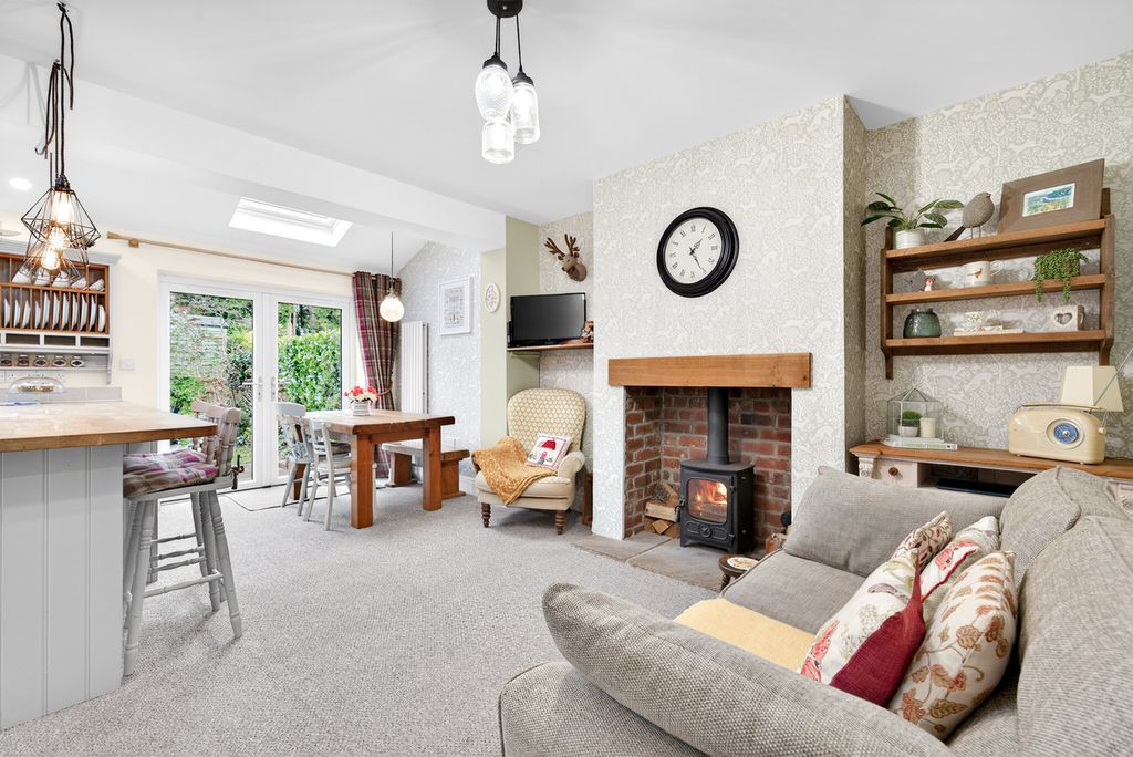 Property photo 2 of 49