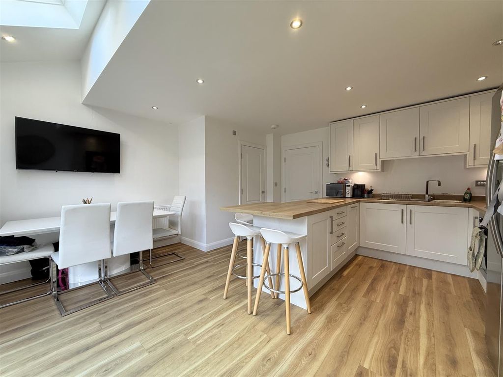 Property photo 2 of 18 Img_1579.Jpg