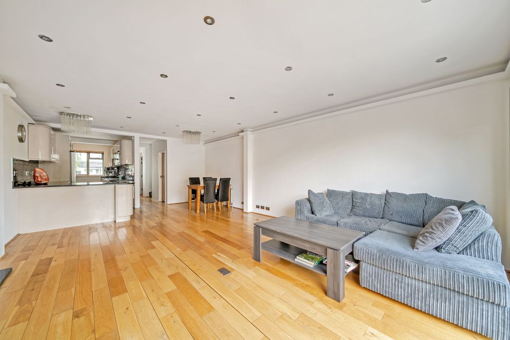 Property photo 2 of 16