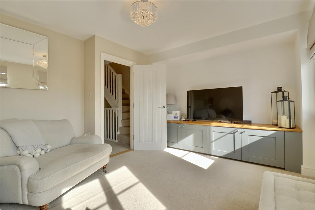 Property photo 3 of 27 716675E2-0Ec5-4046-9082-C764513E7123_1_201_A.Jpeg