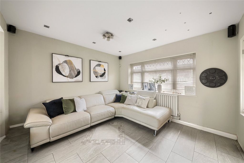 Property photo 2 of 14 Picture No. 06