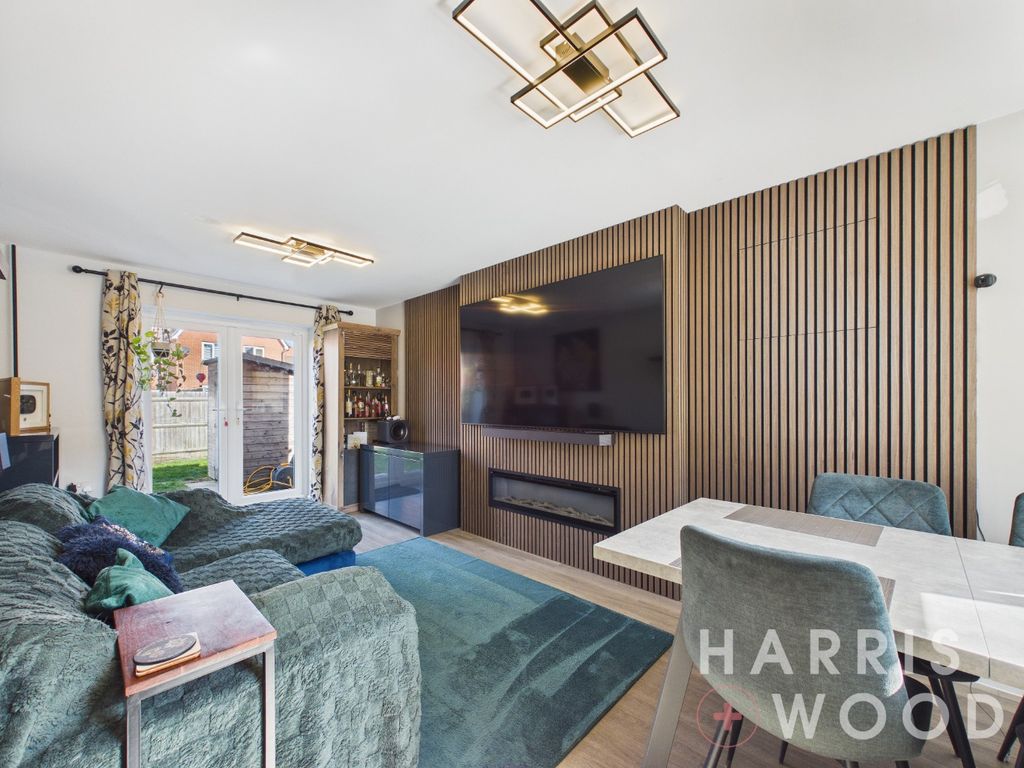 Property photo 2 of 17 4936652