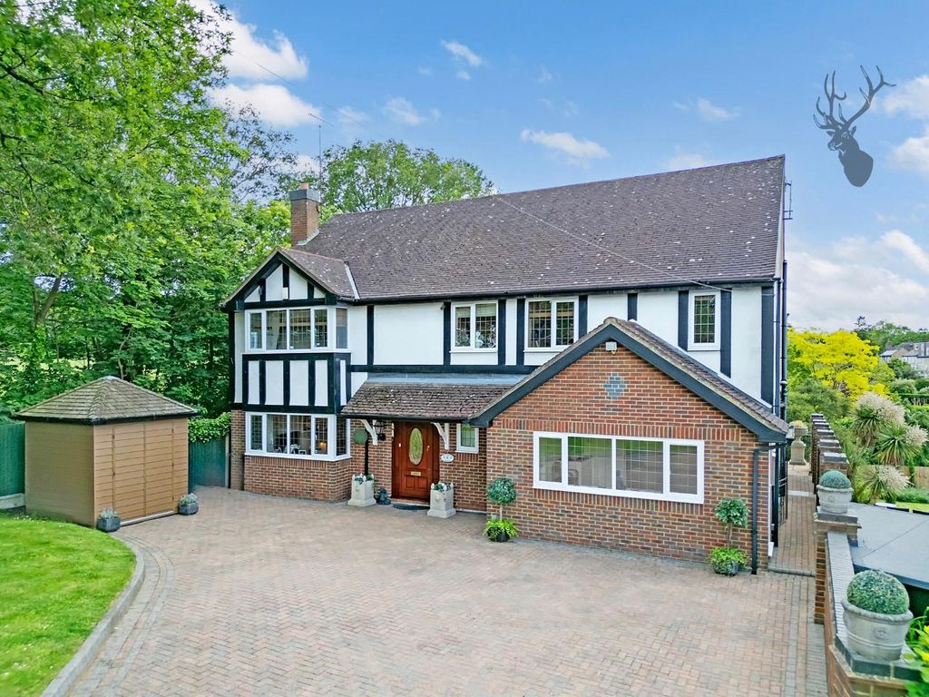 Property photo 1 of 34