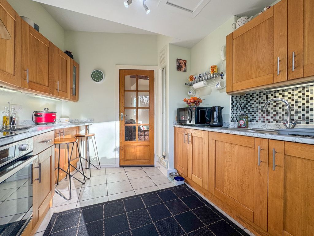 Property photo 3 of 16