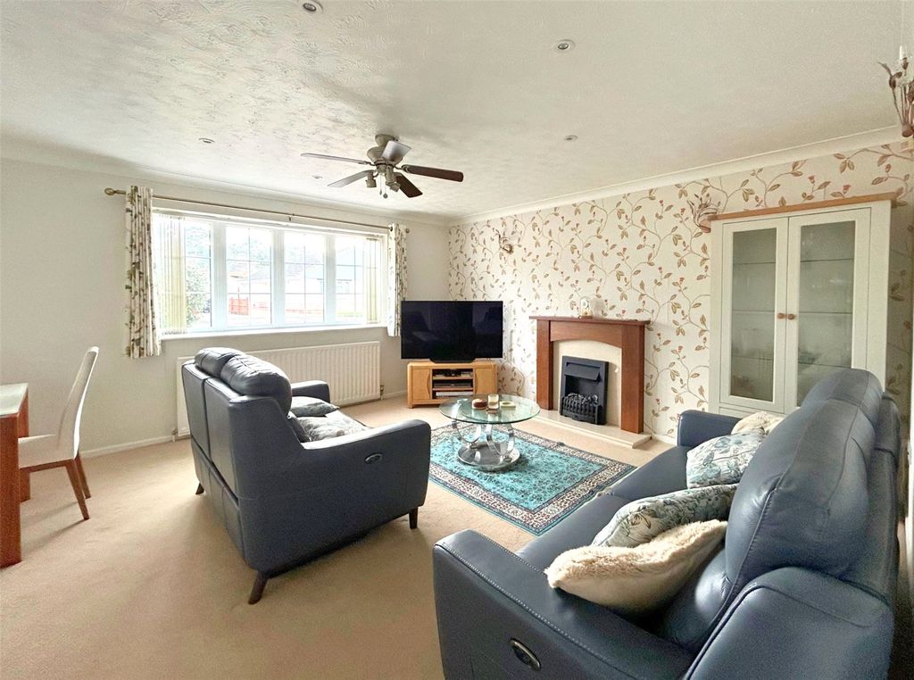 Property photo 3 of 12 Picture No. 19