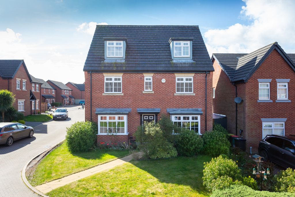 Property photo 1 of 17
