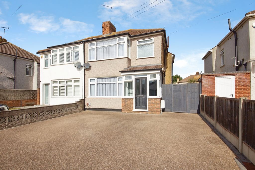 Property photo 1 of 17 Pbox-Img.Jpg