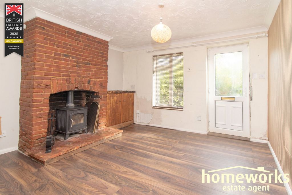Property photo 2 of 12