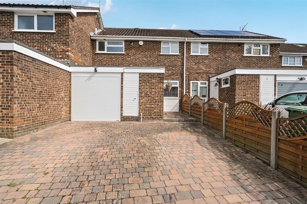 Property photo 1 of 20 1441771-1-69De38Eb1A23A.Jpg
