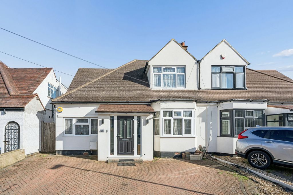 Property photo 1 of 18