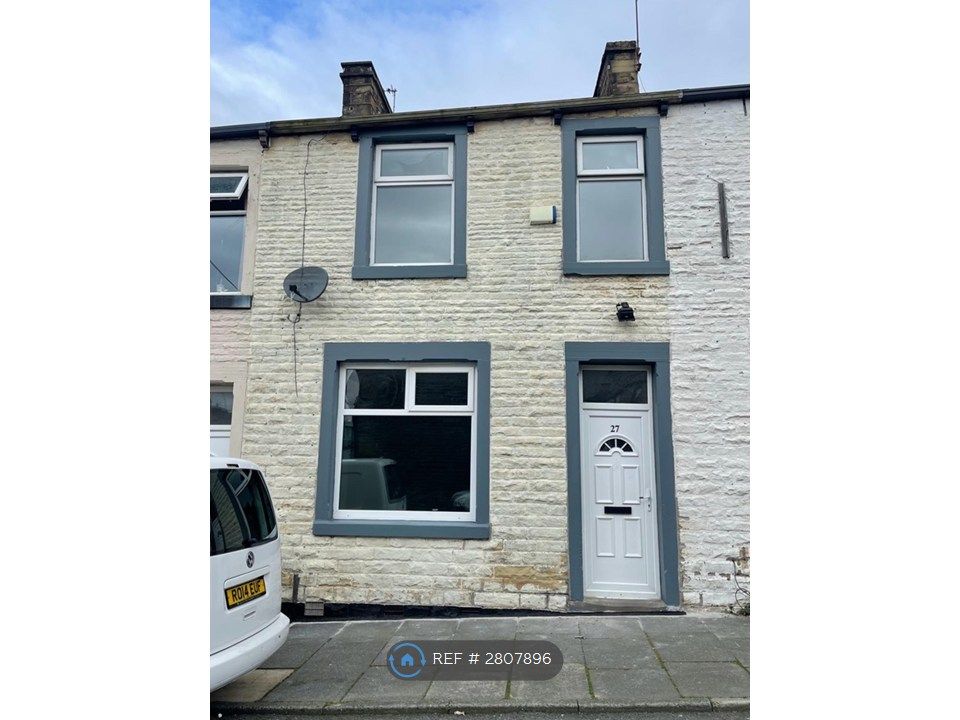 Property photo 2 of 10