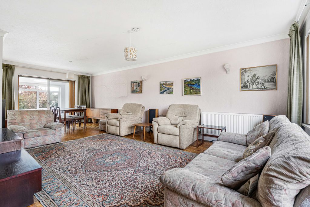 Property photo 3 of 29