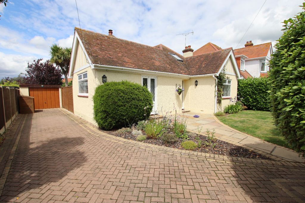 Property photo 3 of 40 Gallery