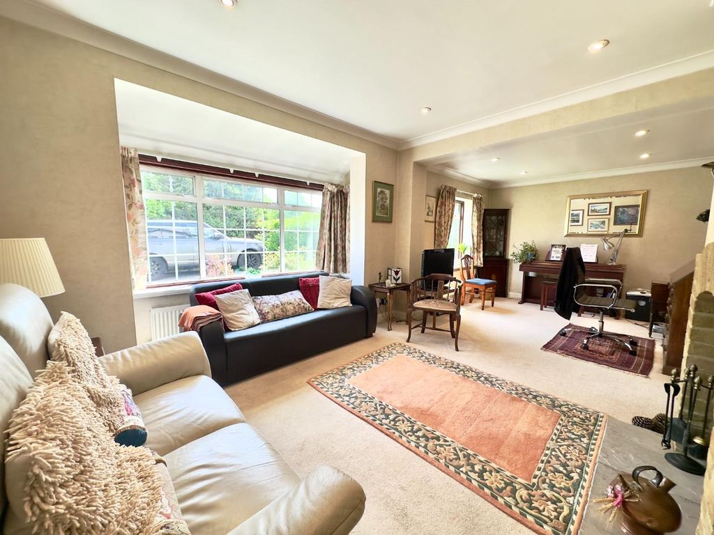 Additional image 11 of 4 bed detached house for saleHorsham Road, Crawley RH11
