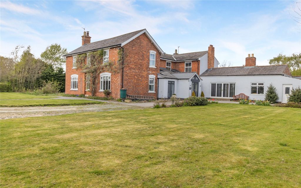 Property photo 1 of 19 Front View