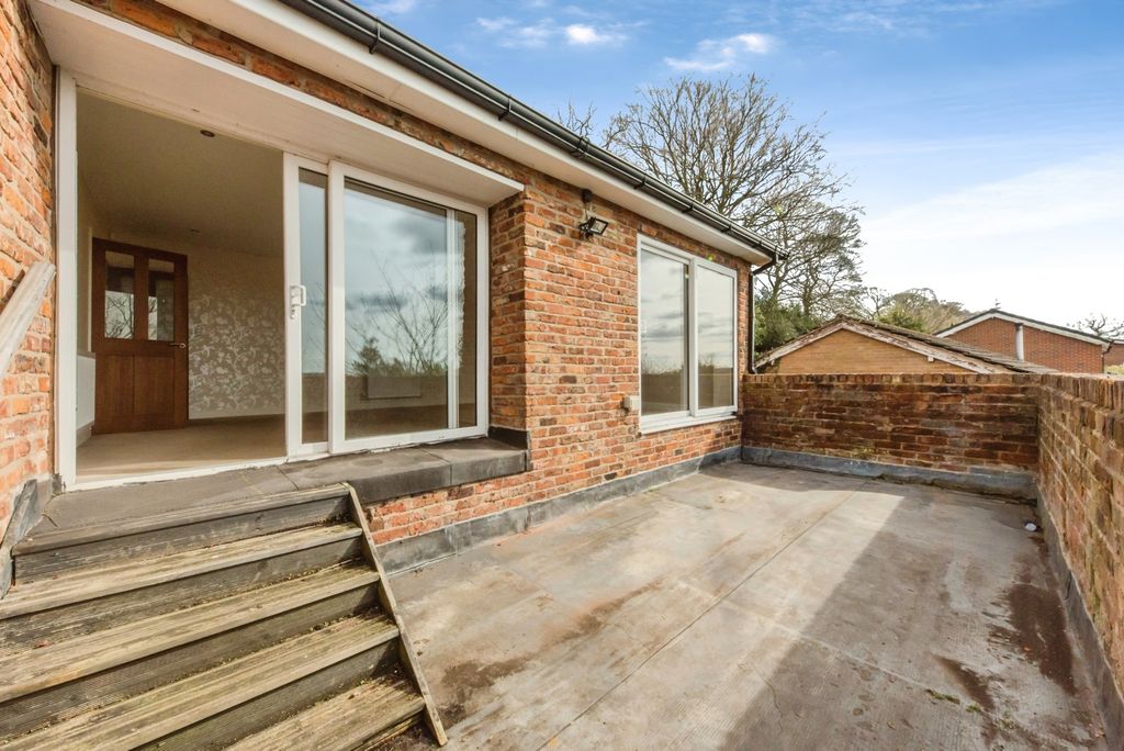 Property photo 3 of 20 Pbox-Img.Jpg
