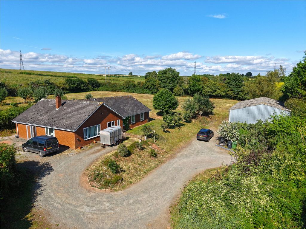 Property photo 1 of 33 Picture No. 03