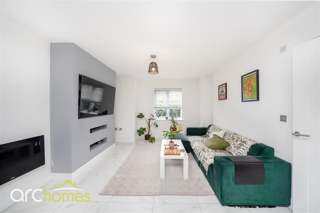 Property photo 2 of 17 Dsc00448-Edit-2.Jpg