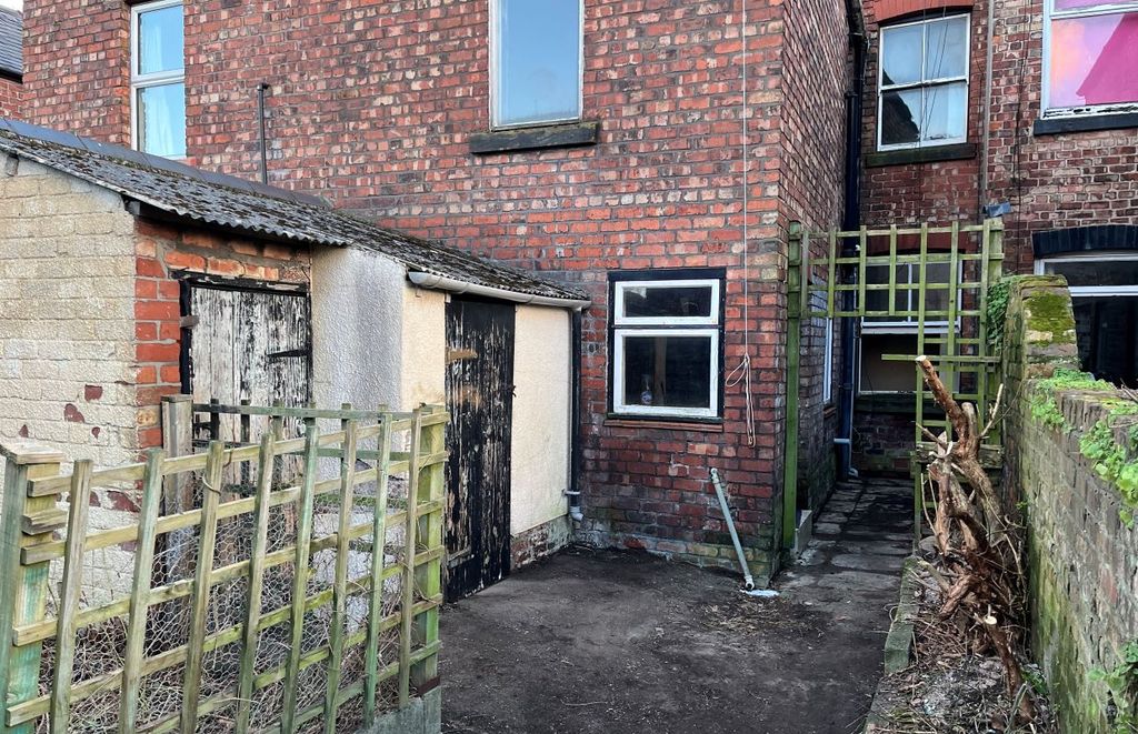 Property photo 3 of 6