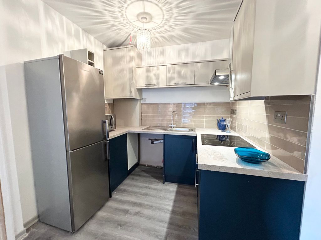 Property photo 3 of 6 Image