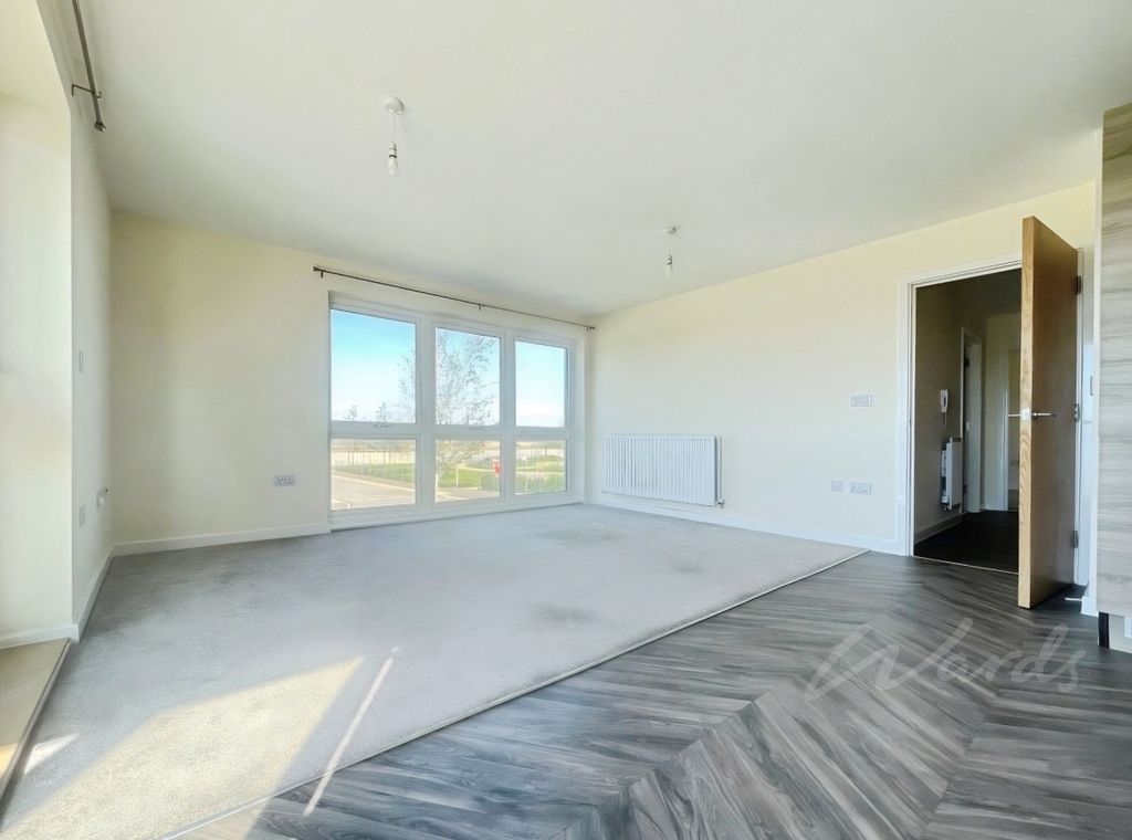 Property photo 3 of 10 Lounge