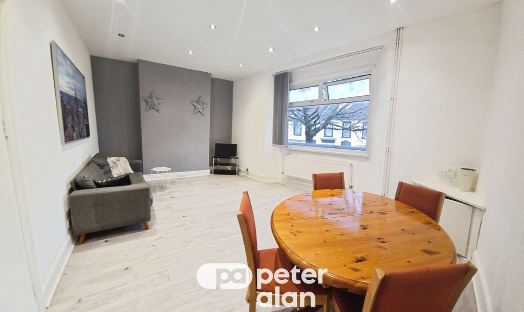 Property photo 1 of 10 Balcony