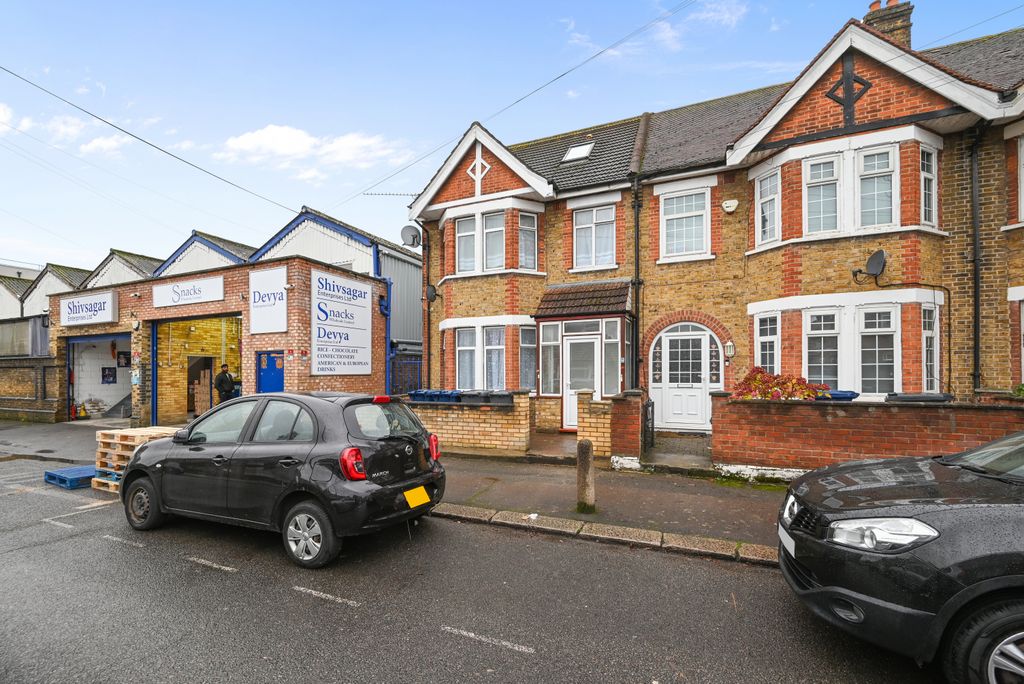 Property photo 1 of 15