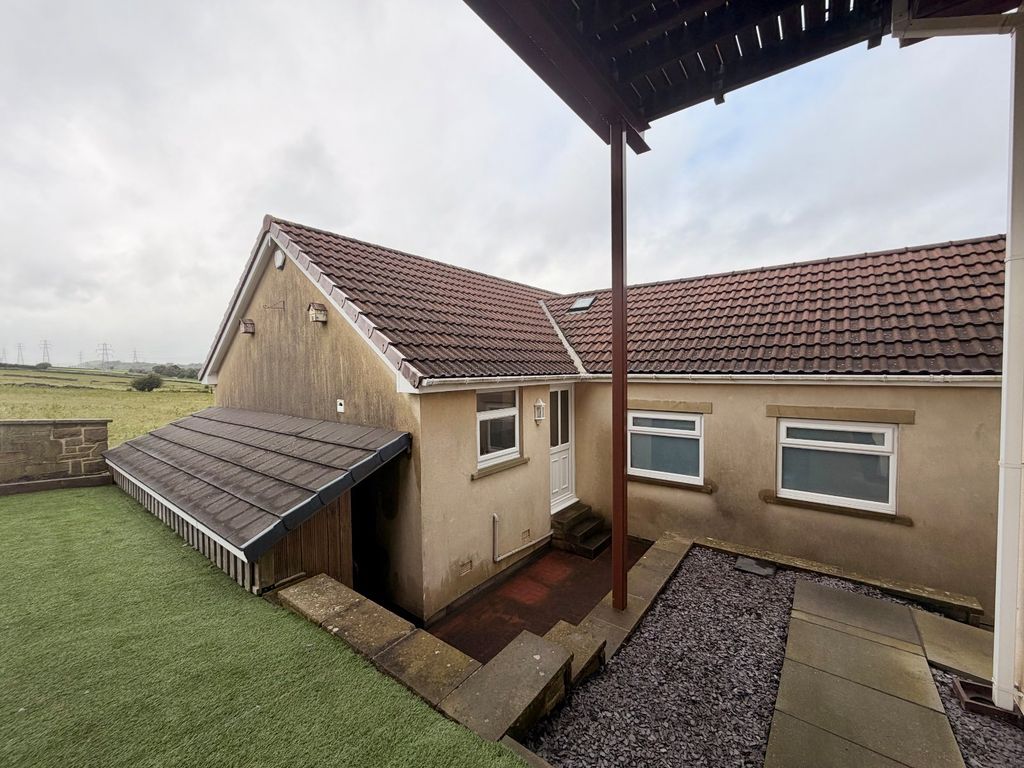 Property photo 1 of 11 Picture No. 01