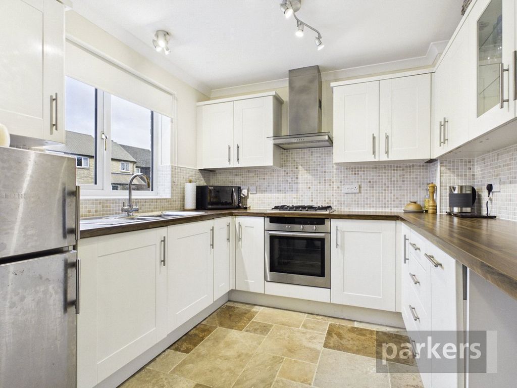 Property photo 2 of 15 Kitchen