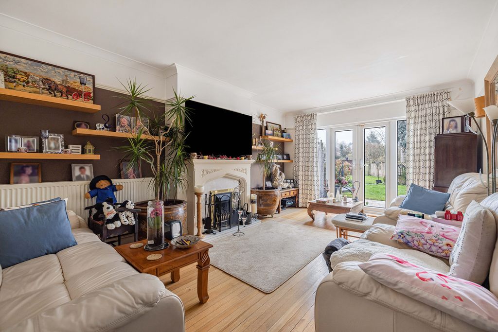 Property photo 2 of 15