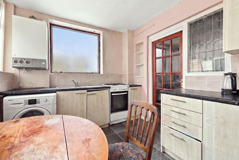 Property photo 3 of 16 Photo 9