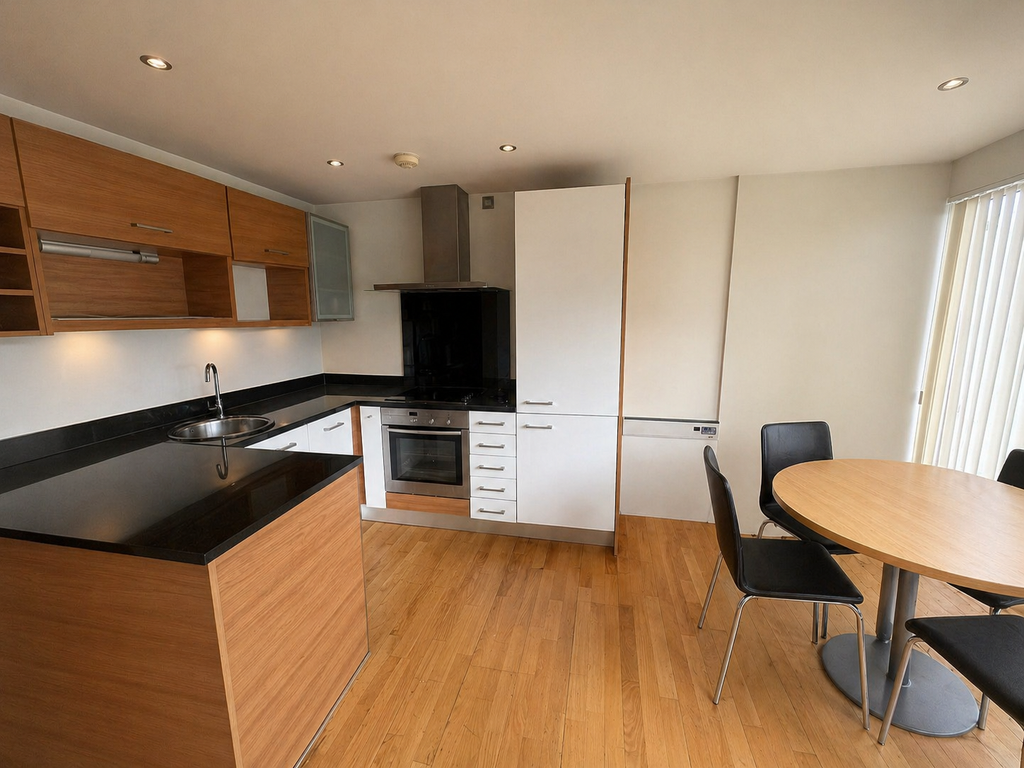 Property photo 3 of 12 Living Kitchen