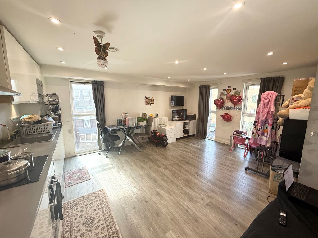 Property photo 2 of 10