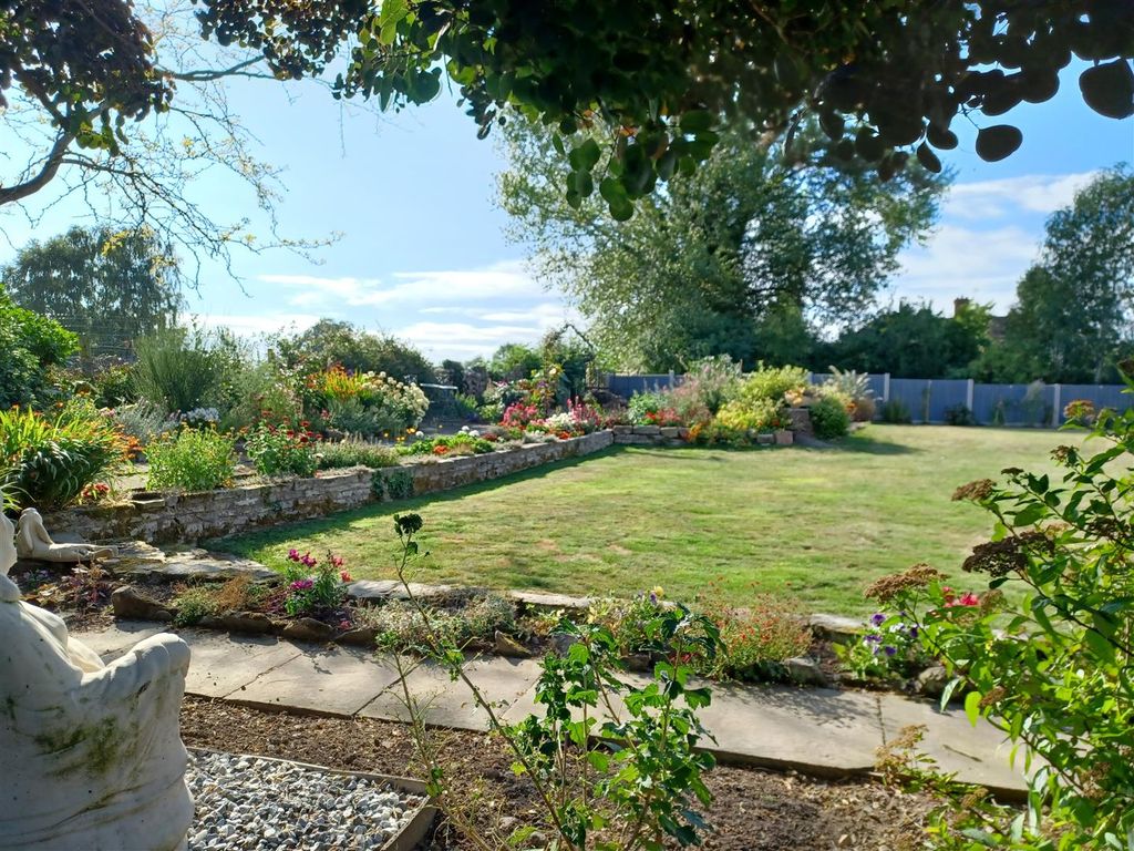 Property photo 2 of 48 20250810_172307.Jpg