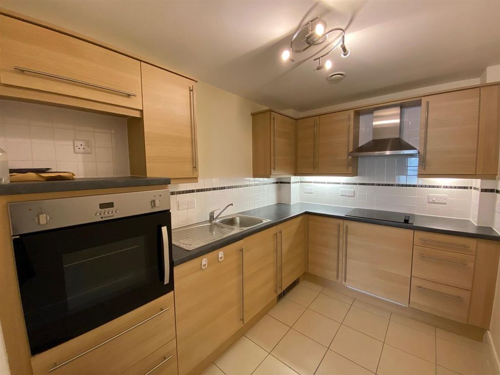 Property photo 2 of 14 Kitchen.Jpg