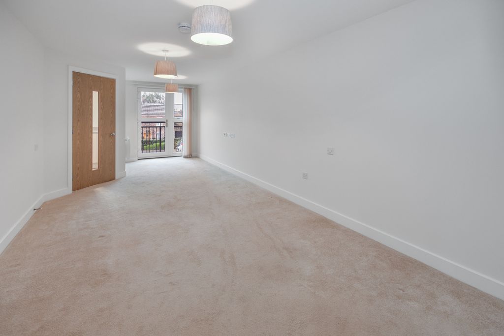 Property photo 2 of 9