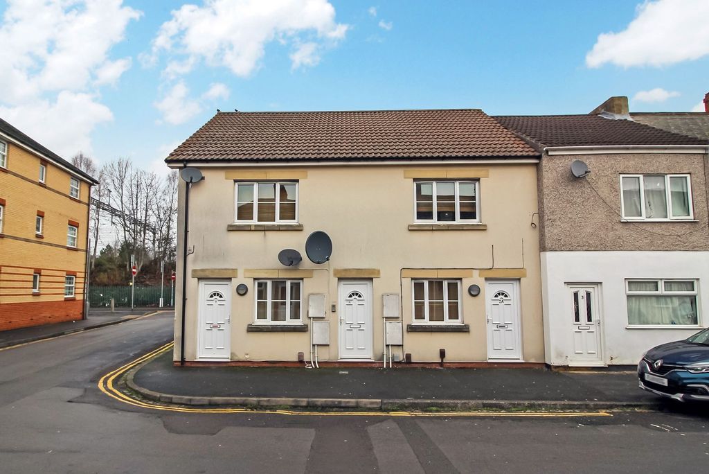 Property photo 1 of 7