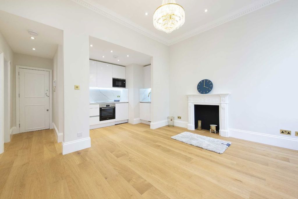 Property photo 3 of 7