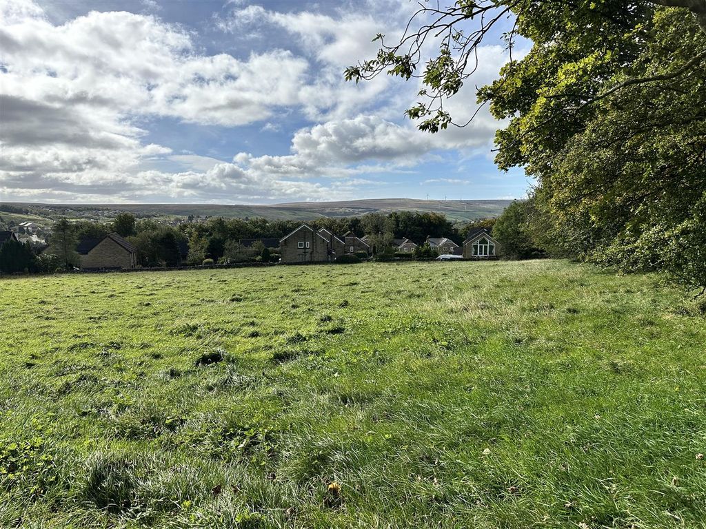 Property photo 2 of 29