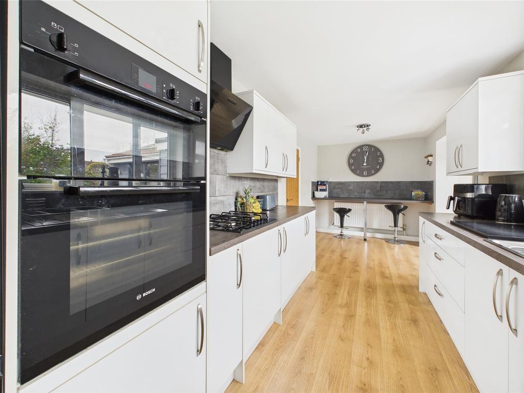 Property photo 2 of 34 Cam04116G0-Pr0168-Still004.Jpg