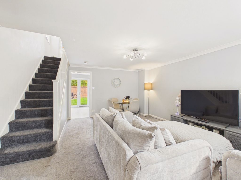 Property photo 2 of 17 5312823