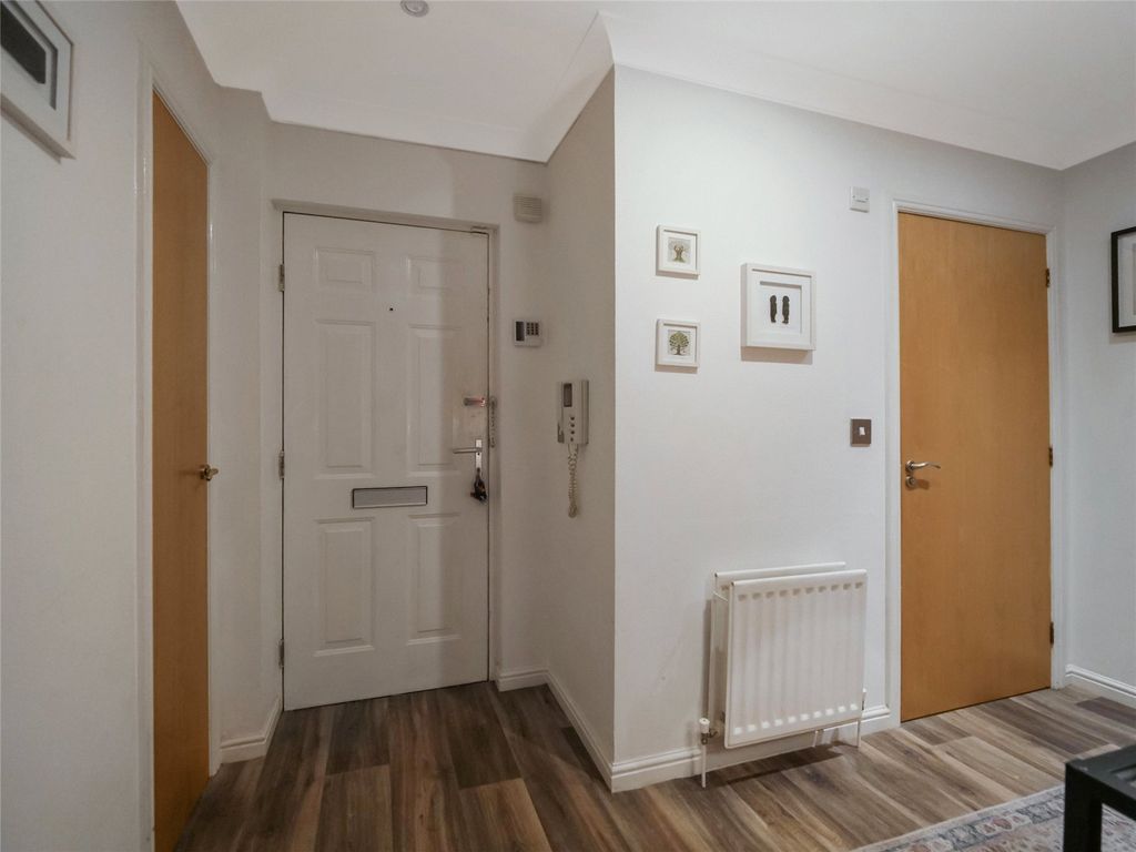 Property photo 3 of 18 Picture No. 03