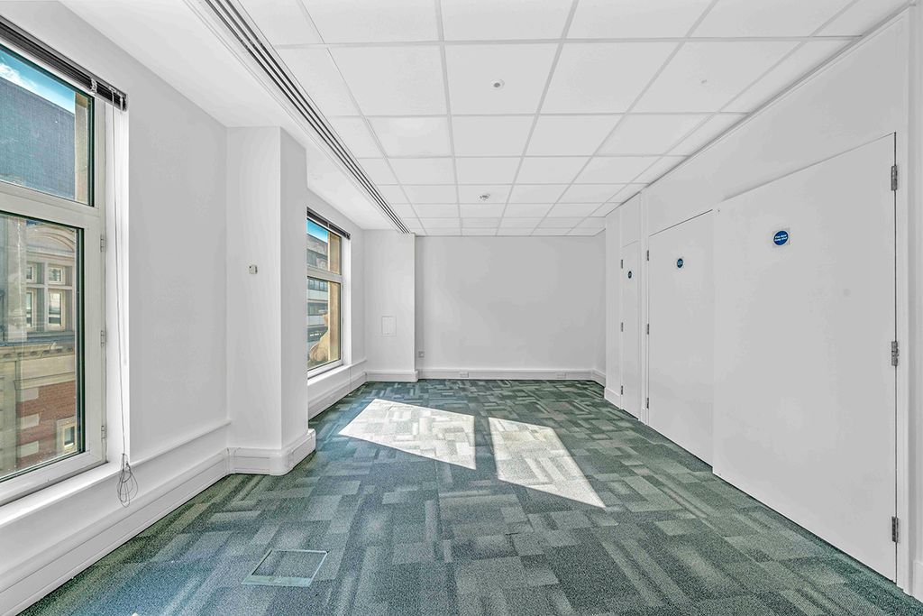 Property photo 3 of 10 Picture 3