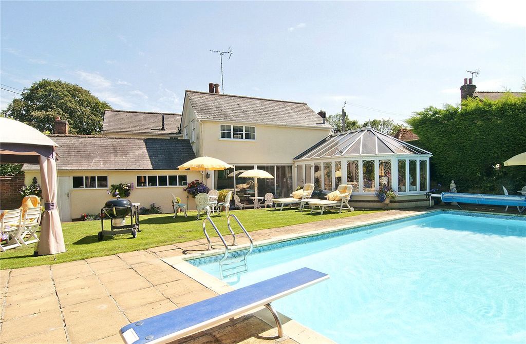 Property photo 1 of 9 Pool