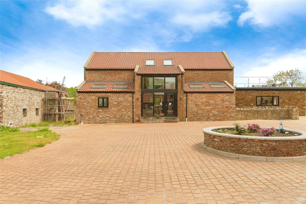 Property photo 2 of 26 Picture No. 31