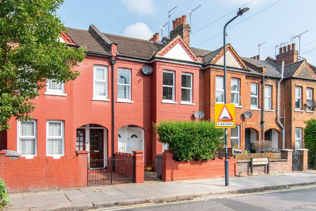 Property photo 2 of 13