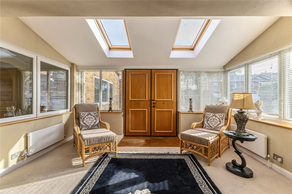 Property photo 2 of 13 Entrance